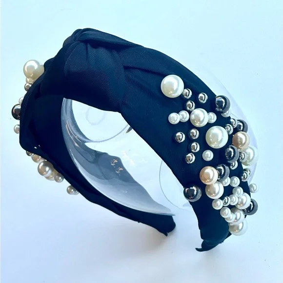 Elegant Black Pearl-Embellished Headband