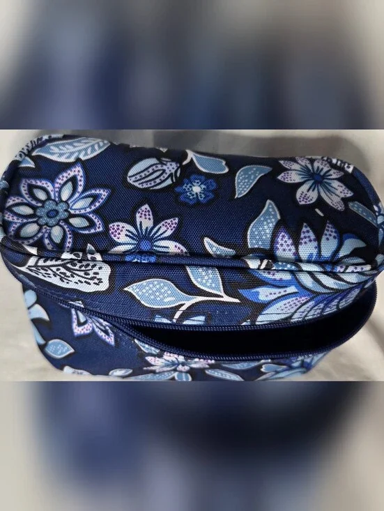 Vera Bradley Blue Tapestry Floral Paisley Lined Med Zip Travel Makeup Bag Pouch