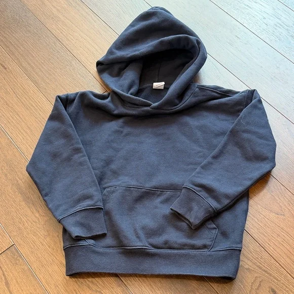 Gap Kids Navy Hoodie Size Small 6/7 - C13-001