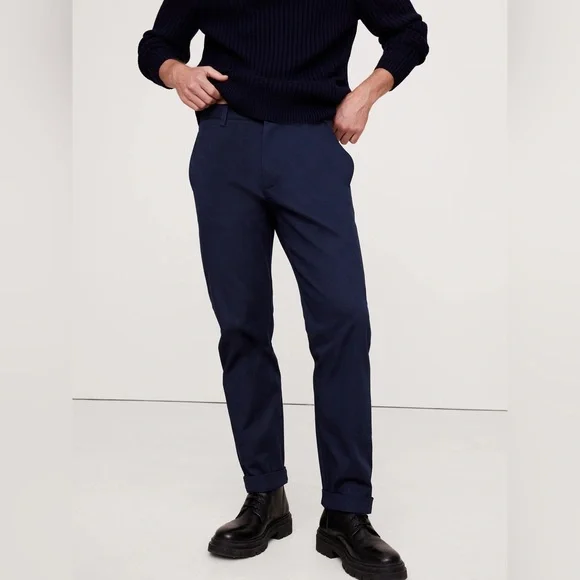 Banana Republic Men’s Straight Italian-Stretch Chino Pant