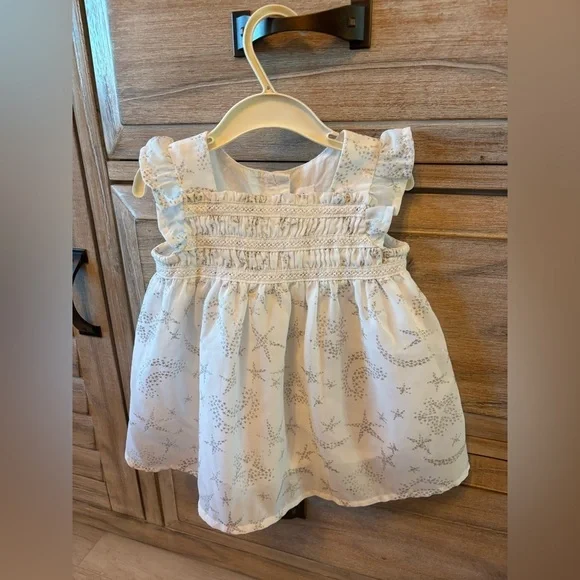 Baby Gap Girls Ivory Starts Moon Gold Smocked Dress Size 3-6 Months