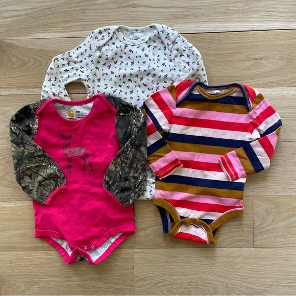 Girls Onsie Bundle | Carhartt size 18 Month, Old Navy size 18-24 Month
