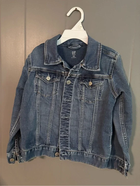 GAP Medium Blue Jean Jacket with Chest Pockets