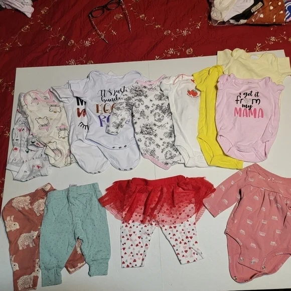 Lot of 3 months old girl clothes
