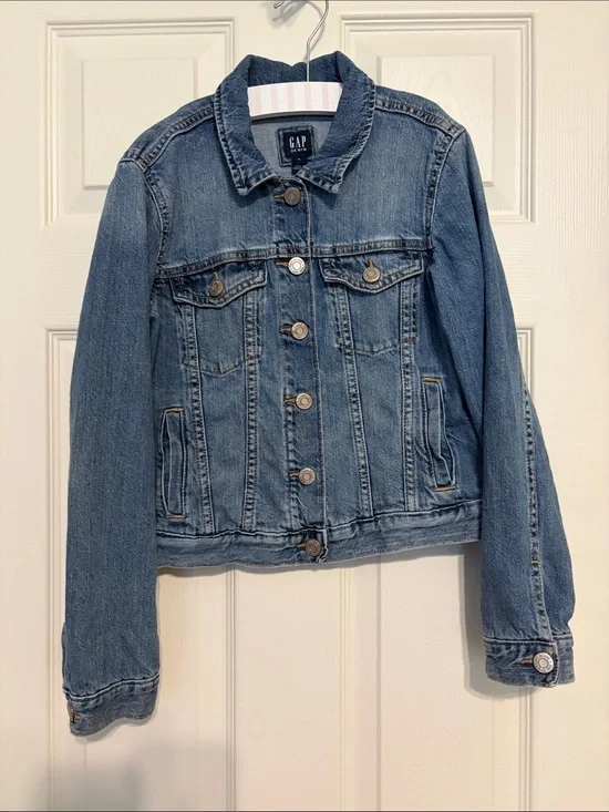 Gap girls jean jacket with snap buttons - Size XL