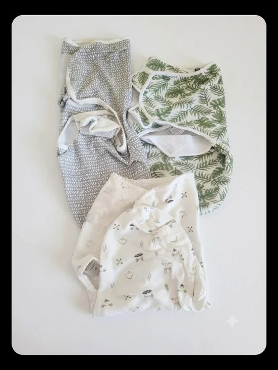 Baby Swaddles Bundle of 3 Items, EUC