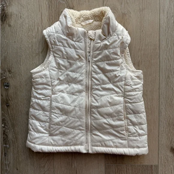 Cream Baby Gap Fleece‎ Lined Puffer Vest size 2
