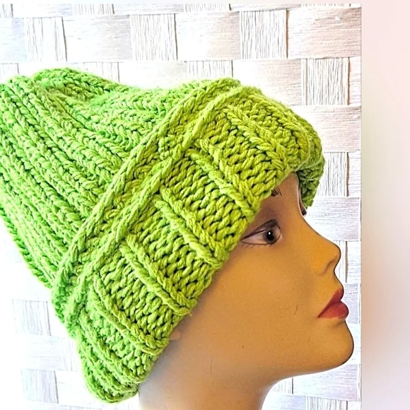 NWT Artisanal Beanie With Detachable Faux leather Tag
