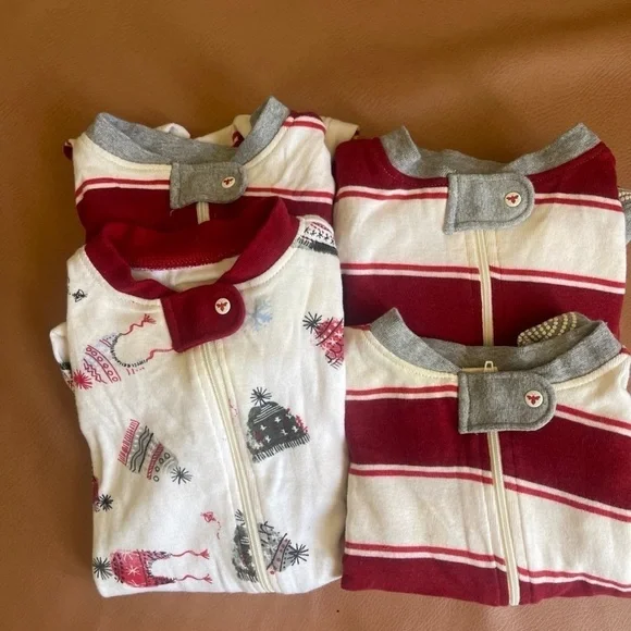 Bundle of 4 burts bees baby Christmas pajama