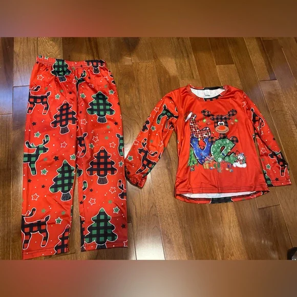Kids Christmas Pajama Set – Size 5–6Y – Red Holiday PJs