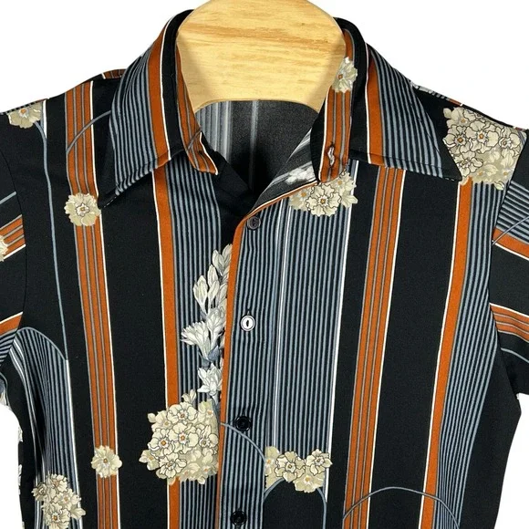 Van‎ Heusen Vanknit Slender Men Medium Polyester Button Up Short Sleeve Shirt