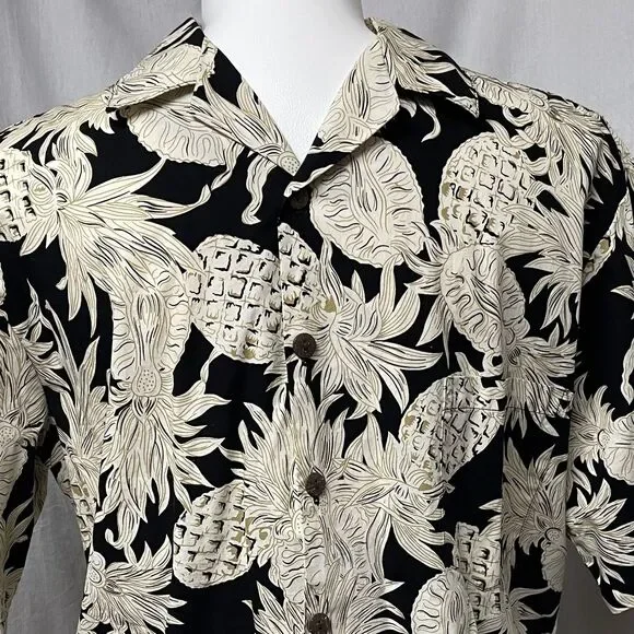 Hilo Hattie Men’s Hawaiian Tiki Shirt Pineapple Black Cream Gold Sz Large