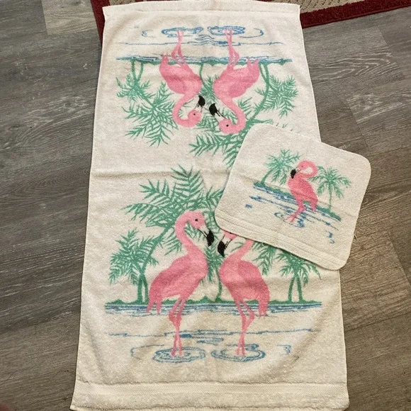 RA BRIGGS VINTAGE 2 PIECE TOWEL SET BATH TOWEL & WASHCLOTH FLAMINGO PRINT