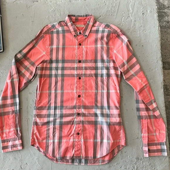 Burberry men’s  casual Long sleeve‎ dress shirt size small