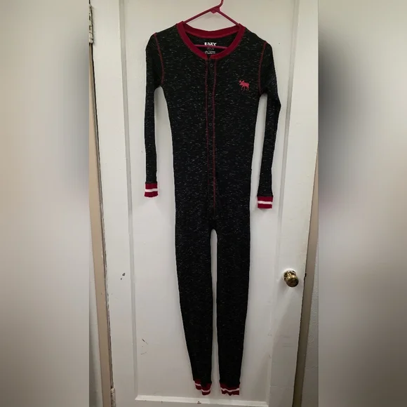 Lazy One “Moose Caboose” Union Suit – Kids Size 12 – Black/Red
