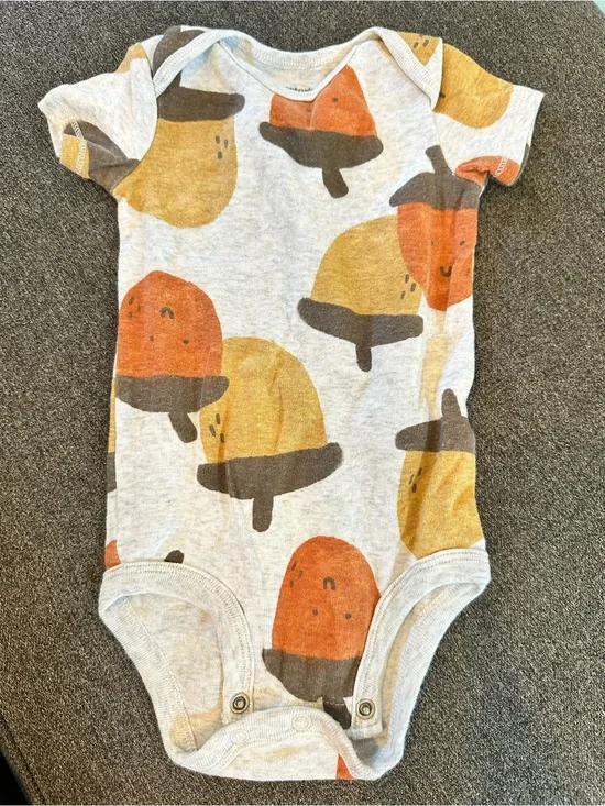 🤑EU Carter's Short Sleeve Acorn Bodysuit Onesie🤑