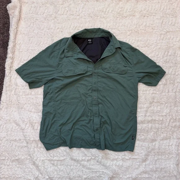 REI Men’s Green Short Sleeve Polo Size Large Lightweight Outdoor Performance
