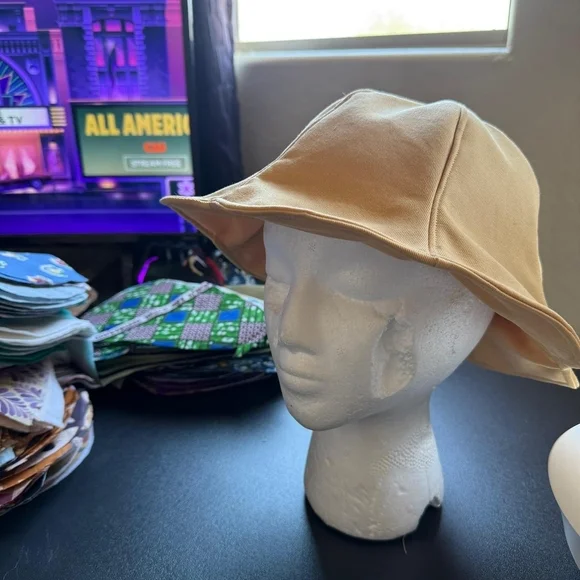 Tan Baseball Cap Structured Crown Curved Brim