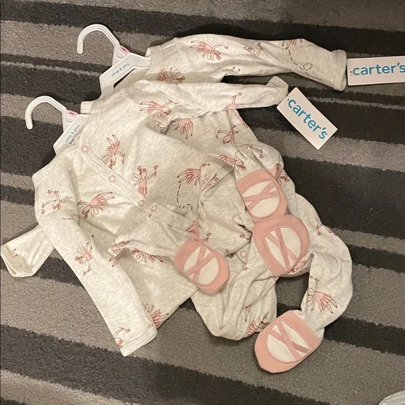 2x Carter’s sleep and play onesie pajamas Fairy with ballet slipper footie