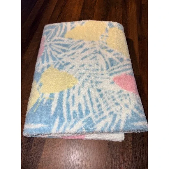 Vintage RA Briggs Butterfly Palm Leaf Bath Towel Pastel Pink Blue Yellow White