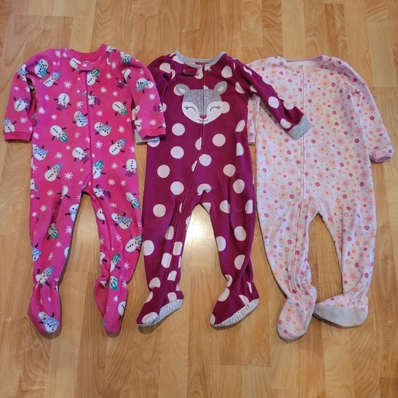 Kids Fleece Footed Pajama Onesie Bundle Size 2T Size 24 Months