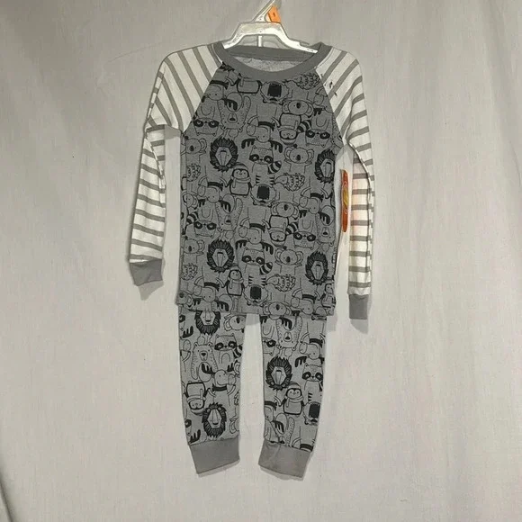 NWT wonder nation gray & black animal print long sleeve shirt & pants pajama set