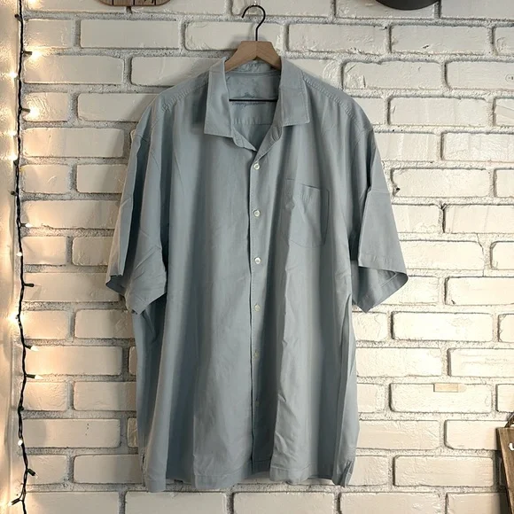 Tommy Bahama baby blue mens button up