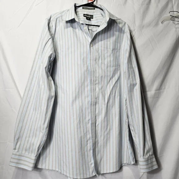 Eddie Bauer wrinkle resistant relaxed fit
