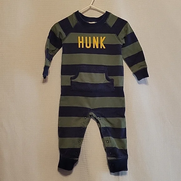 Carter's Hunk Outfit