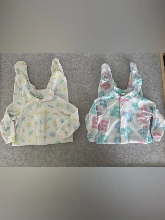 Carters Vintage 2 Pairs Footie Pajamas Size 18 Months