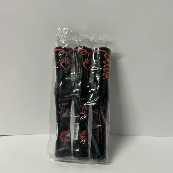 ESSENCE LASH PRINCESS VOLUME MASCARA LOR OF 3PC