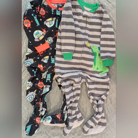 Carter's 18M Kids Footies
