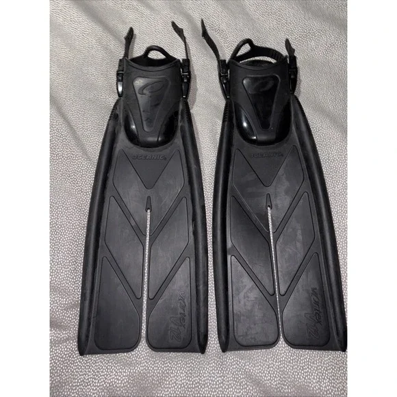 Oceanic Vortex V12 Split SCUBA Fins XL Natures Wing Propeller-Fin Technology