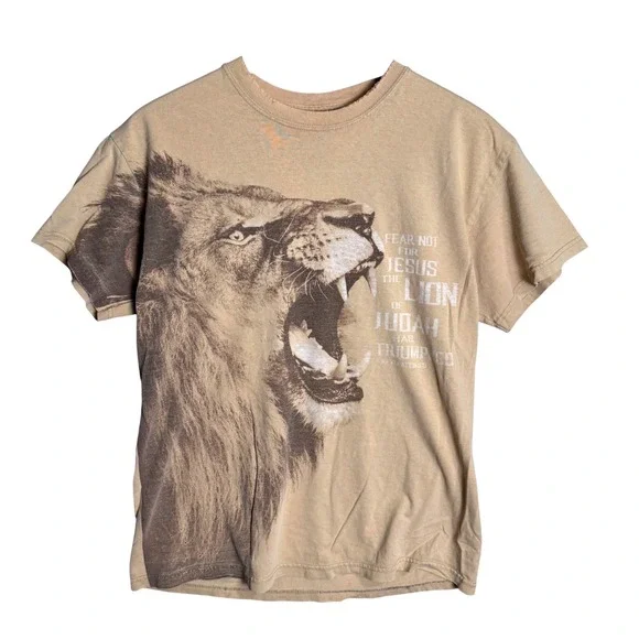 Kerusso Mens Lion of Judah Christian distressed Graphic T-Shirt Tan Cotton Sz M