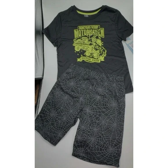 Boys size large (10/12) Cat & Jack Halloween outfit. P