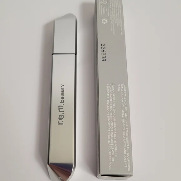 r.e.m. beauty Flourishing Lengthening Mascara new makeup cosmetics beauty
