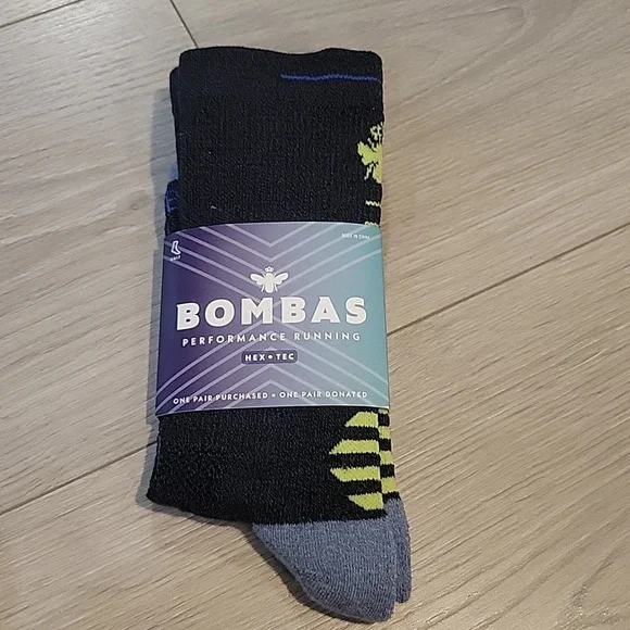 NWT- Bombas Performance Running Socks