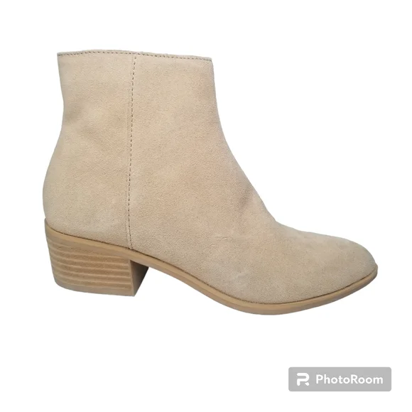 DOLCE VITA Beige Suede Avie Bootie NWOT