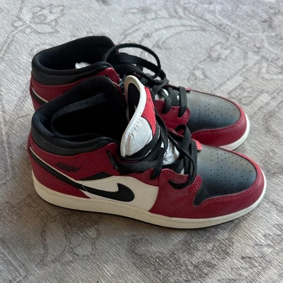 Nike Kids Red and Black Sneakers
