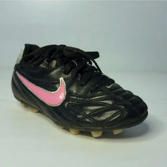 Nike soccer ⚽️ cleats kids size 10 pink and black