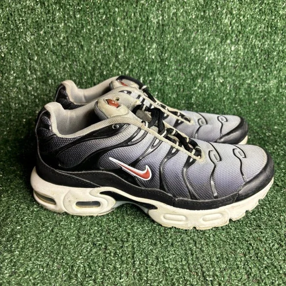 Nike Air Max Plus GS CD0610-023 Sporty Tuned Air Sneakers Grey Black Youth Sz 3Y