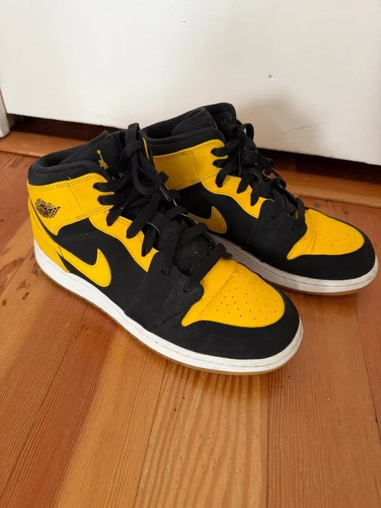Nike Air‎ Jordan 1 Retro New Love 2017 7Y
