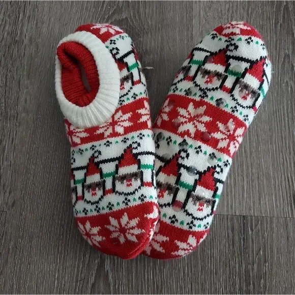 FUZZY BABBA CHRISTMAS PRINT DOUBLE CUFFED GRIPPER SLIPPER SOCKS SIZE 5-7