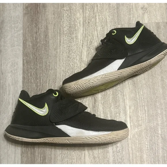 Nike Kyrie 6 Black Neon Lime Kids Basketball Shoes BQ5621-001 Size 2Y