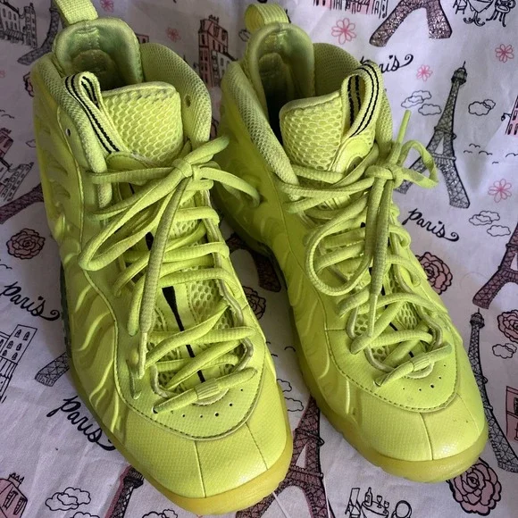 Nike Little Posite One Mid Volt Size 4.5Y‎  Please Read The Description
