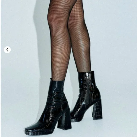 Princess Polly Mesh Tights NWT