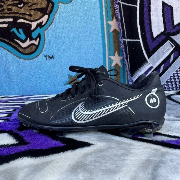 Size 2.5y - Nike Mercurial Vapor 14 Club FG Soccer Cleats Black DJ2903-007‎