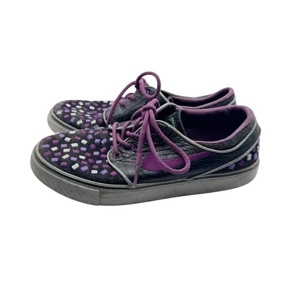 nike zoom stefan janoski premium size 4 Girls Youth Purple Black Embroidered