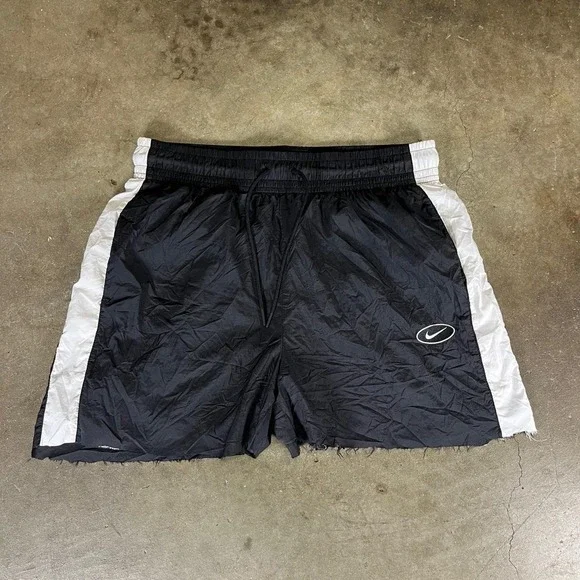 Nike black & white shorts cropped Men's Size Medium