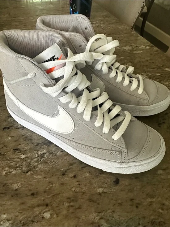 Nike Blazer Suede Mid '77 Wolf Gray